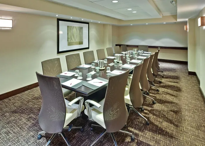 Hotel Crowne Plaza Chicago Ohare & Conf Ctr By Ihg 4*
