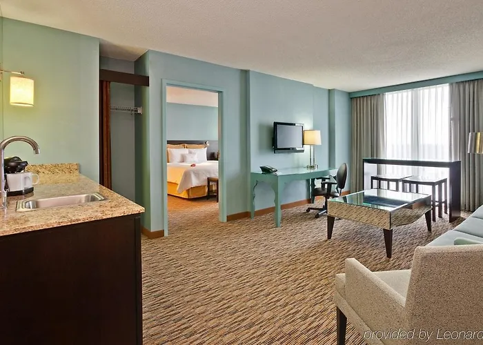 Crowne Plaza Chicago Ohare & Conf Ctr By Ihg Hotel 4*