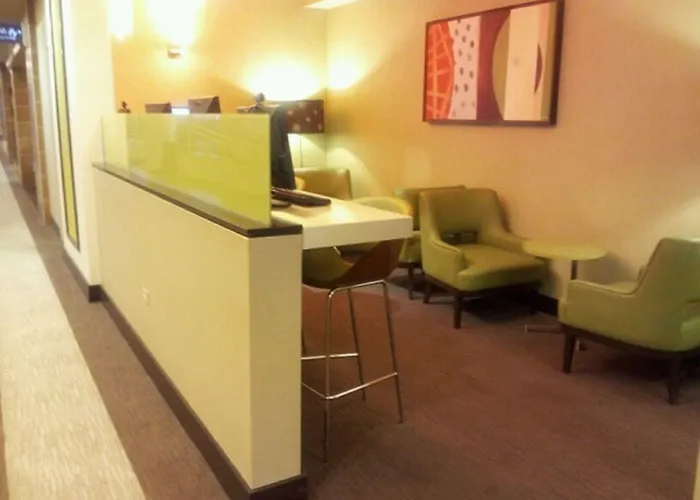 Crowne Plaza Chicago Ohare & Conf Ctr By Ihg 4*