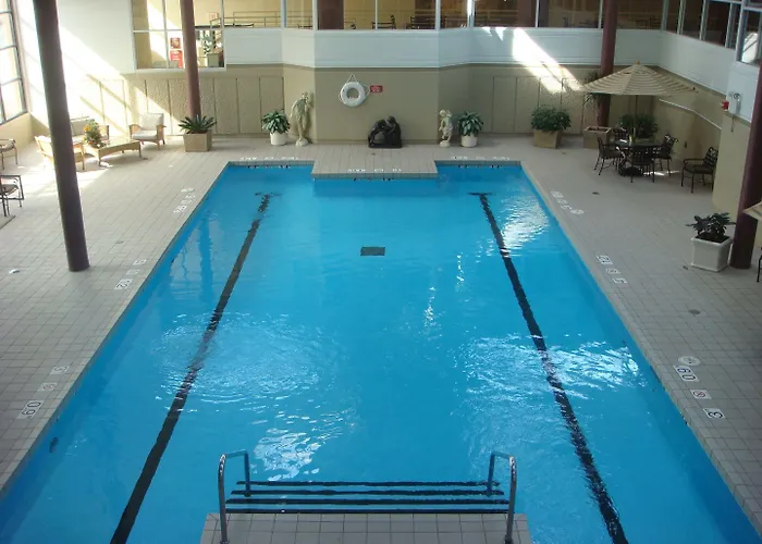 Hotel Crowne Plaza Chicago Ohare & Conf Ctr By Ihg 4*