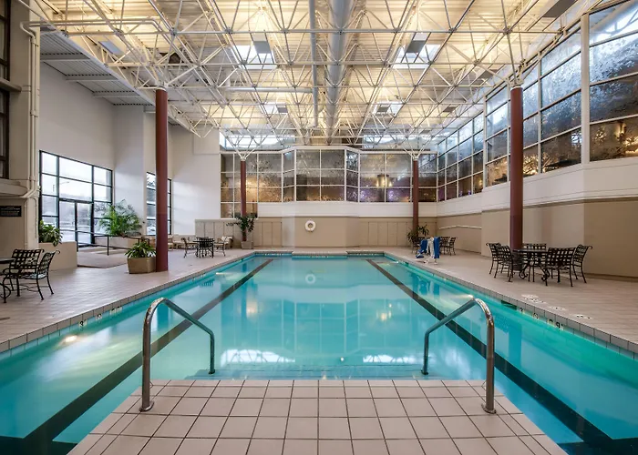 Crowne Plaza Chicago Ohare & Conf Ctr By Ihg Hotel